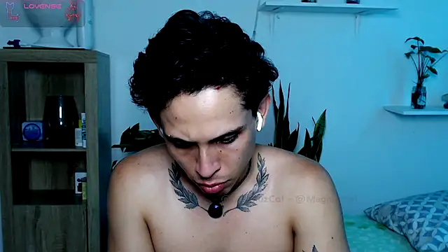 Magnuz_Col Live XXX Chat