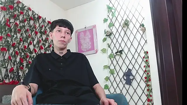 دردشة LiamBrown09 الجنسية المباشرة