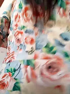 Ninilove_2k Show Webcam