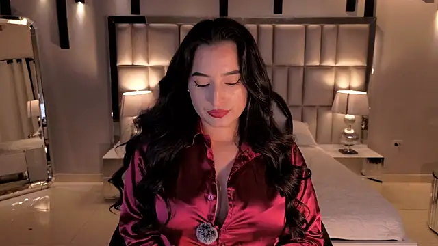 DominiqueVega 即時 XXX 聊天