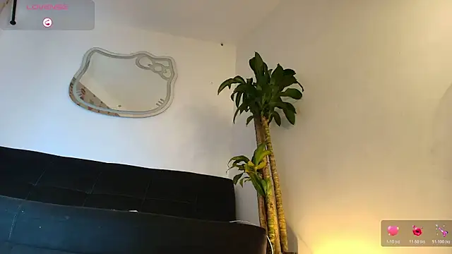 lucianaglow_ 在線直播表演