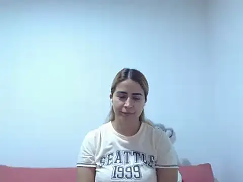 Chatroom XXX en direct de Lunazina