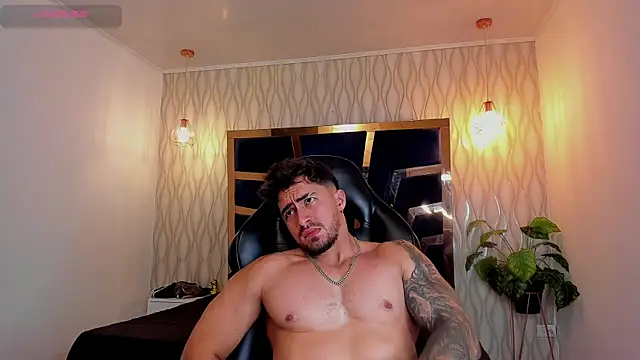 Brad_Summer 即時 XXX 聊天