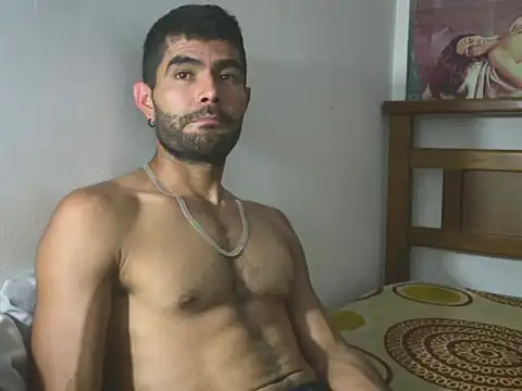 hideonbush051 Webcamshow