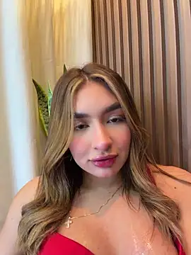 Pokazy przed kamerką – jenn_fit