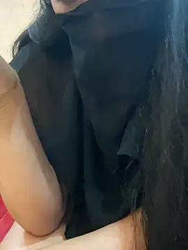 -Haifae: διαδικτυακό σόου στην κάμερα