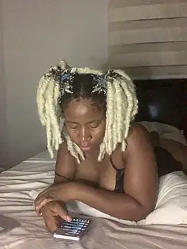 Chat +18 de MISSMAYSROOM ao vivo