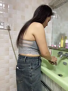 دردشة tianwei2567 الجنسية المباشرة