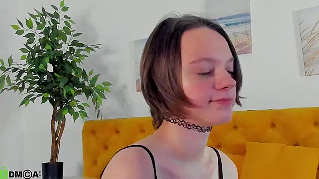 Olivia_Riesz Show in webcam