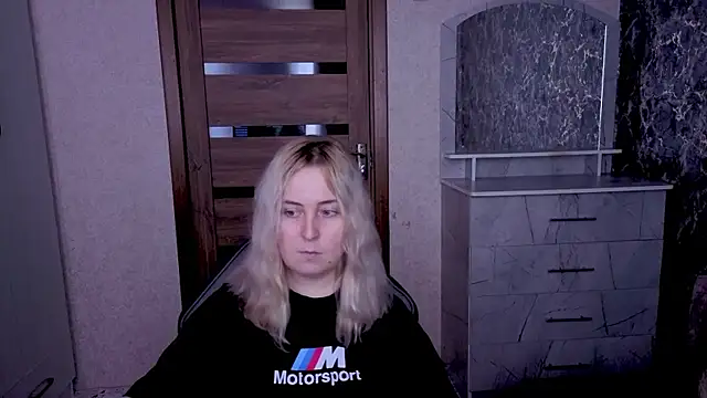 Онлайн чат XXX Kristy-Max