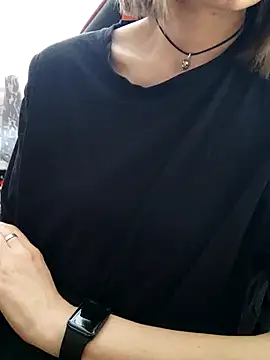 Chat XXX en directo de Aashikalaa