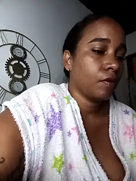 EbonyHorrny Live XXX-Chat