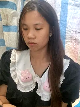 mit0-77 Live XXX-Chat