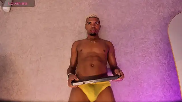 engell_gil Show in webcam