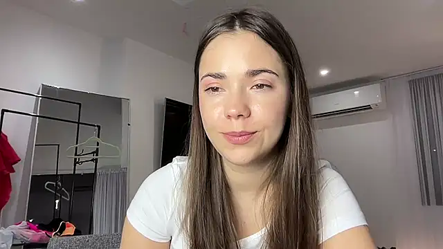 Mika_Miller Adlı Modelin Canlı XXX Sohbeti