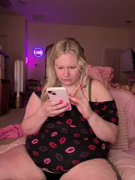 PiggyRose's Live XXX Chat