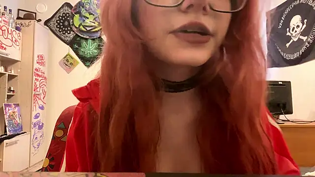 XXX chat uživo modela RedHeadCat