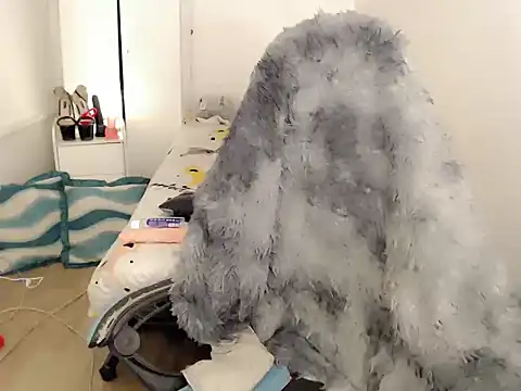 Goddes12inchTS live XXX chat