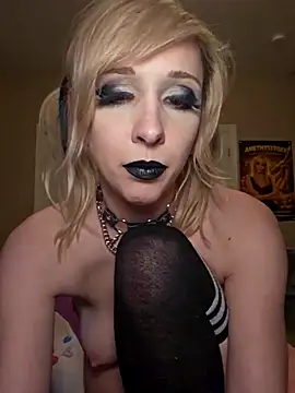 AmethystFoxx Show in webcam