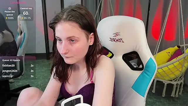 Chat XXX ao vivo de KiraDuvall