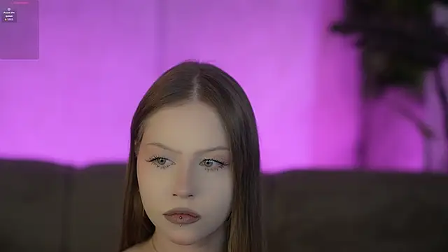 Živý XXX chat Esmie_Smile