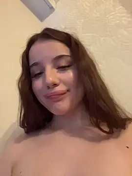 Immy_Megan Adlı Modelin Canlı XXX Sohbeti