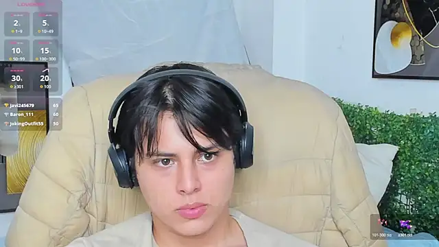 Chat +18 de Thom_Ohtani ao vivo