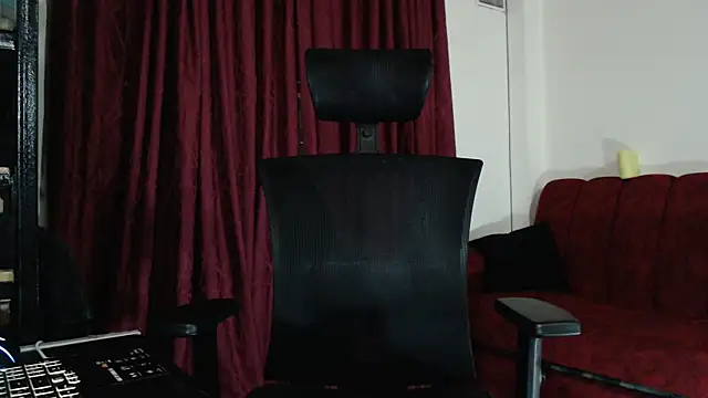 Marck-Pro Live XXX Chat