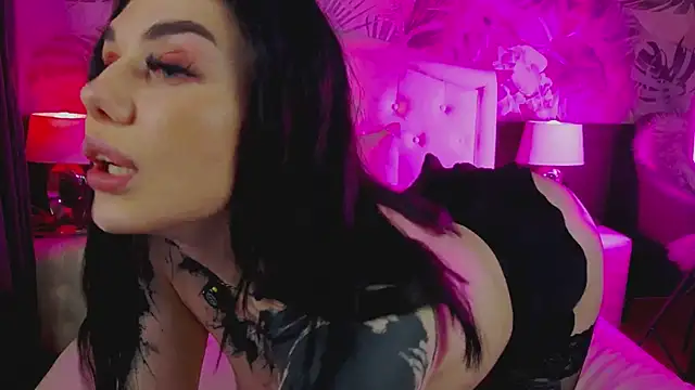 Chat +18 de MaeveMoon ao vivo