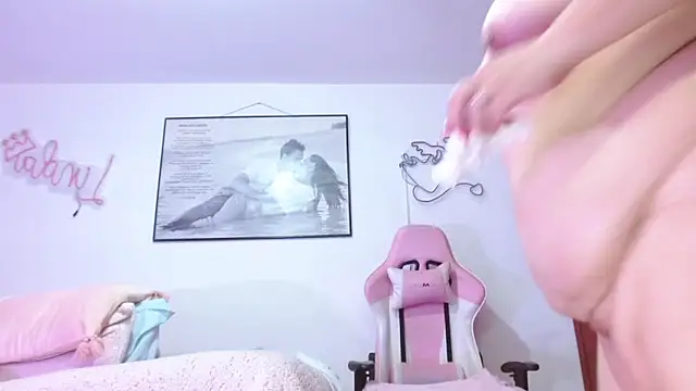 دردشة Amelie_Rousell الجنسية المباشرة