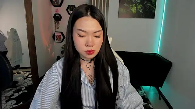 LunaPurrr লাইভ XXX চ্যাট