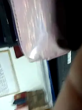 HealingHoney Adlı Modelin Canlı XXX Sohbeti