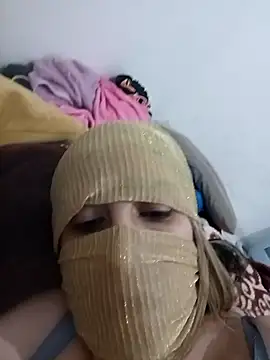 Sarah_Dalouaaのウェブカメラショー