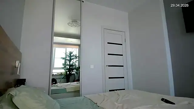 love_is_'s Webcam Show