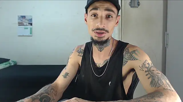 Show de emiliano_hottt na webcam