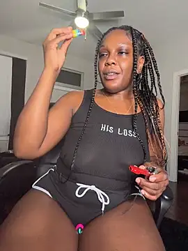 Chatroom XXX en direct de TilaTotti