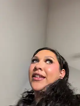 XXX chat uživo modela Lickplayofficial