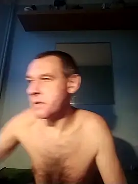 Andrzej-M 现场XXX聊天