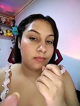 XXX chat uživo modela esmeralda_jadees