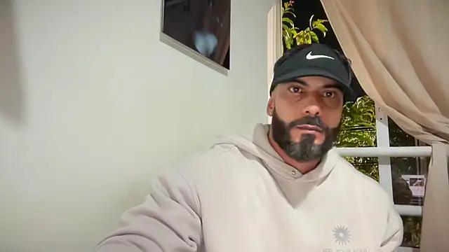 romeolovedark webcam show