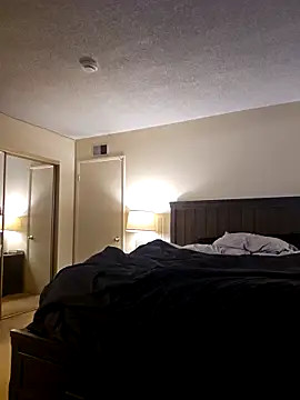 Roddog18: διαδικτυακό σόου στην κάμερα