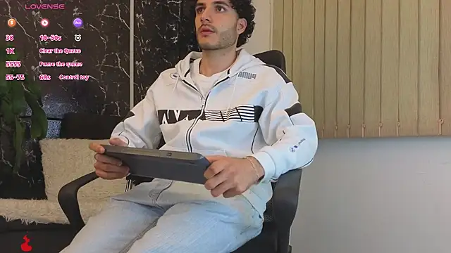 Rafael_MendezzのライブXXXチャット