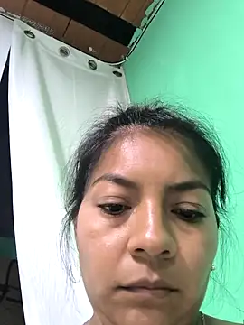 Tamaraxxx_hot Adlı Modelin Canlı XXX Sohbeti