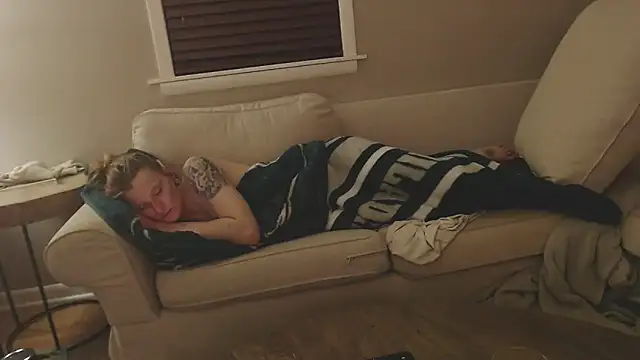 عرض كام studlyhardwoodd