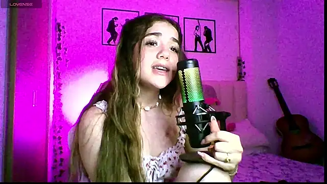 Pertunjukan Kamera Web ShelbyHagen