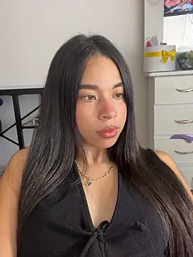 Milleradhara24 Chat XXX live