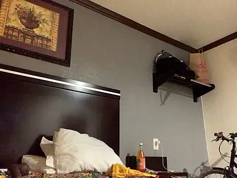 Kappthat: διαδικτυακό σόου στην κάμερα