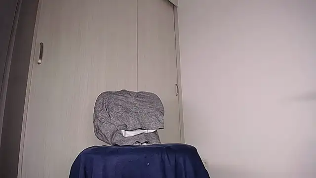 MAXJONES_2 Show Webcam