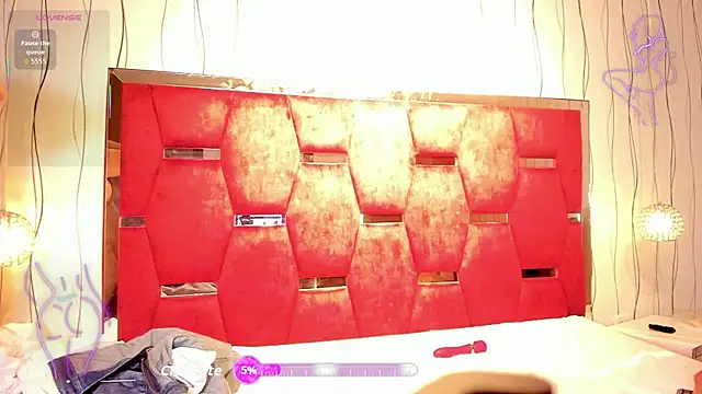 Chat +18 de MayAndJuno ao vivo