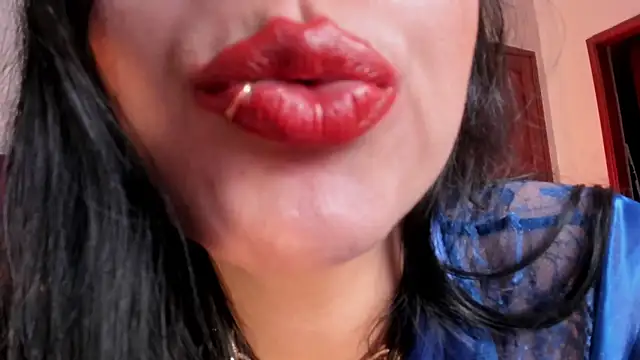 แชท XXX สดของ SeleneLujan